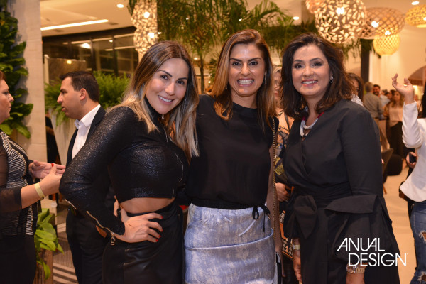Marcela Mendonça, Arytana Stefenoni e Karina de Siqueira