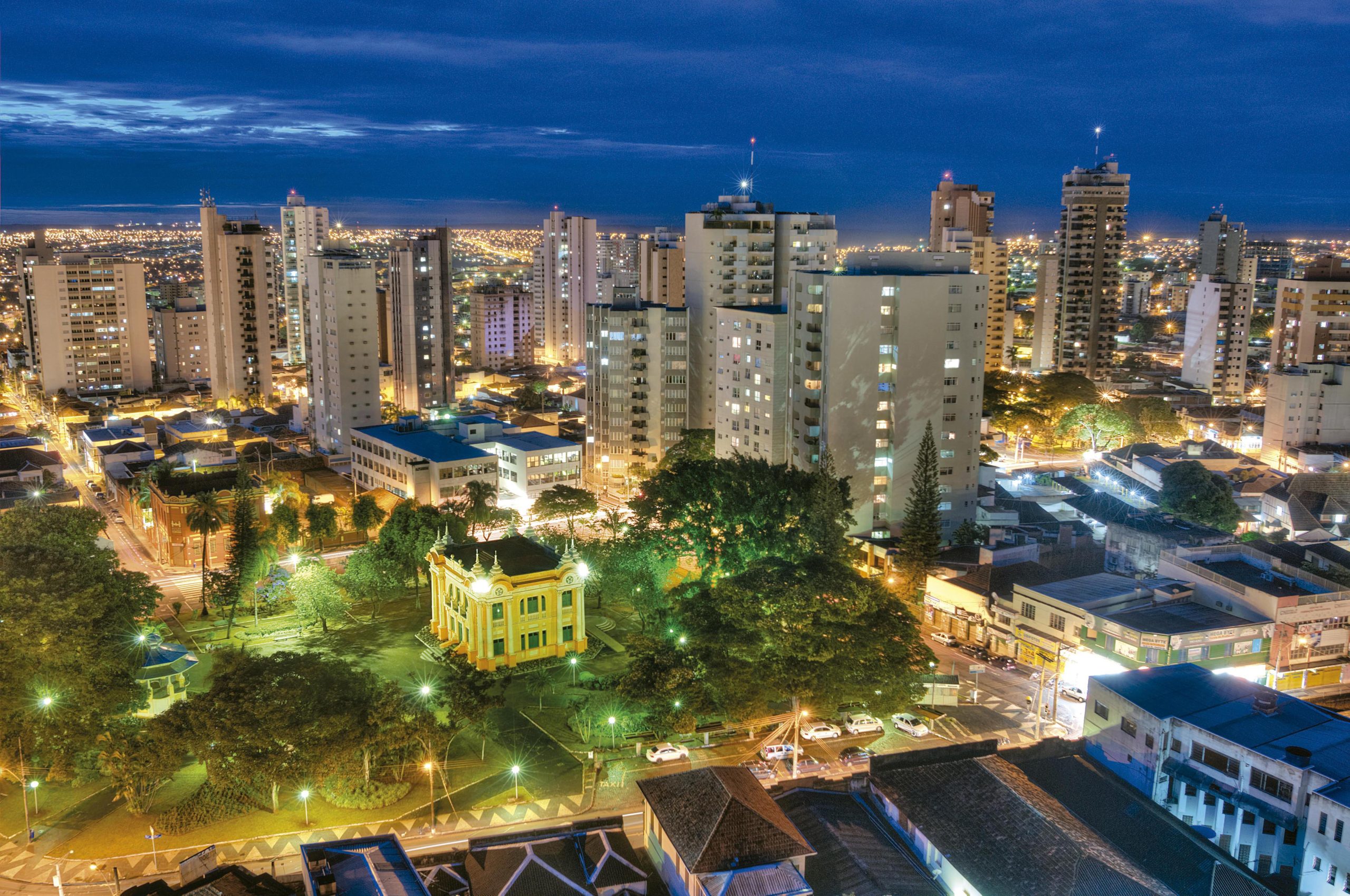 Mercado imobiliário de Uberlândia: economia forte, expansão urbana e novas comunidades planejadas